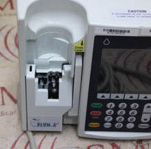 Cargar imagen en el visor de la galería, Hospira Plum A+ Infusion Pump With Mount