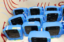Cargar imagen en el visor de la galería, LOT OF 16 - GE Dinamap V100 Carescape Patient Monitor