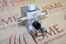 Cargar imagen en el visor de la galería, Lot of 3 Carefusion Bird Low Flow Air /O2 Blender 03920A