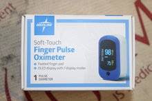 Load image into Gallery viewer, Lot of 35! Medline Soft-Touch Finger Pulse Oximeter HCSM70S