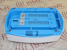 Cargar imagen en el visor de la galería, ConMed Linvatec Hall L3000 Battery Charger -AS IS