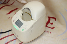 Load image into Gallery viewer, Medela 87115 Digital Waterless Milk Warmer