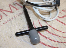 Cargar imagen en el visor de la galería, Mindray CW2s Ultrasonic Pencil Probe Transducer (missing pin connector cover)