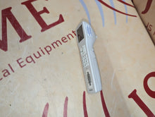 Load image into Gallery viewer, Philips Bilichek Advanced System Bilirubin Meter Bilirubinometer