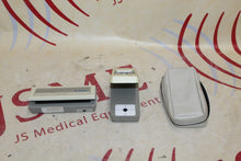 Load image into Gallery viewer, X-Rite 331 Battery Operated B/W Transmission Densitometer w/ X-Rite 334