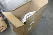 Load image into Gallery viewer, Mindray V21 Bedside Patient Monitor