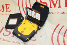 Cargar imagen en el visor de la galería, LIFEPAK CR PLUS with CASE