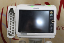 Cargar imagen en el visor de la galería, Philips SURESIGNS VS4 Vital Signs Monitor with stand