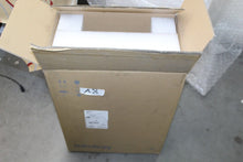 Load image into Gallery viewer, Mindray V21 Bedside Patient Monitor