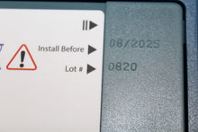 Load image into Gallery viewer, Phillips Onsite Heartstart HS1 with Case and Battery (no pads)