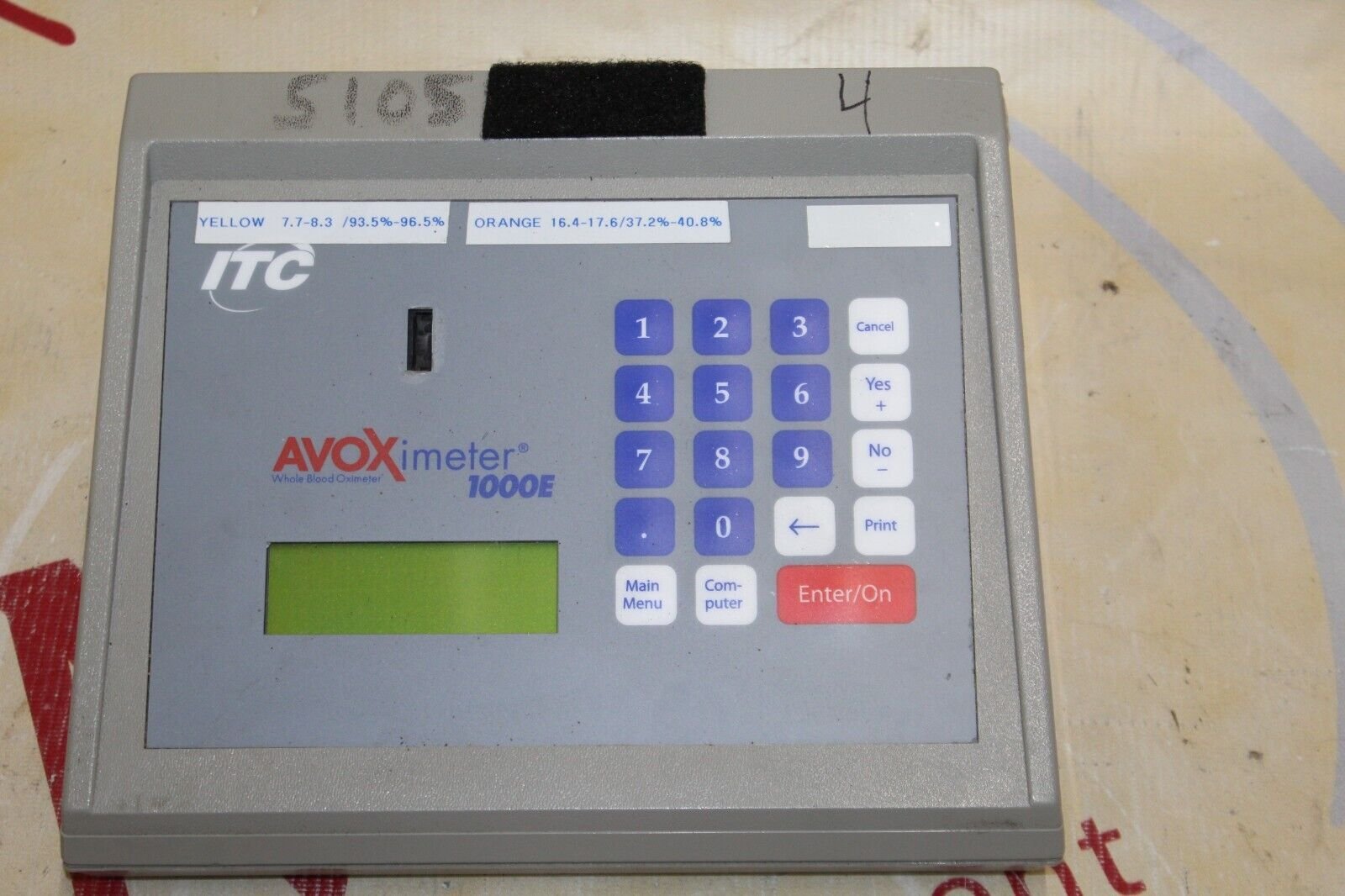 Avoximeter 1000E Oximeter JS Medical Equipment