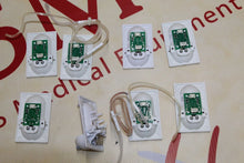 Cargar imagen en el visor de la galería, Lot of 8 Mindray Module CO2 Pieces