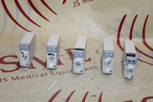 Load image into Gallery viewer, Lot of 5 Mindray CO2 EtCO2 Capnography Gas Module 115-048924-00 for Parts/Repair