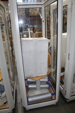 Cargar imagen en el visor de la galería, Lot of 6 Carefusion Viasys Vmax Encore 22 w/ Vmax V62J Autobox and Extras
