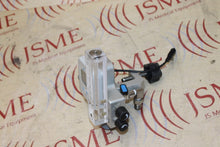 Load image into Gallery viewer, Maxtec R211P03-020 Mixer Air/O2 MaxVenturi High Flow With Pole Clamp For Parts

