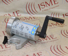 Cargar imagen en el visor de la galería, Medtronic 150 Emergency Hand Crank
