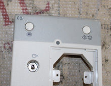 Cargar imagen en el visor de la galería, Mindray CO2 Module Front Bezel (small chip top right, see images)

