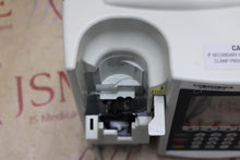 Cargar imagen en el visor de la galería, Hospira Plum A+ Infusion Pump With Mount
