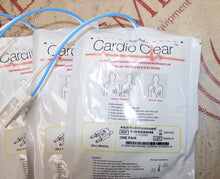 Cargar imagen en el visor de la galería, NEW! Cardio Clear Adult Pads, Zoll Connection Ref LTZ200 -LOT OF 10!
