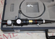 Cargar imagen en el visor de la galería, Gyrus ACMI DUR-8 BA Flexible Fiber-Optic Ureteroscope w/ Case (1 broken fiber)
