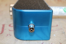 Cargar imagen en el visor de la galería, CO2mmander ELITE Portable CO2 Delivery System P/N COM915 w/ Cartridges
