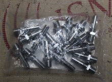 Cargar imagen en el visor de la galería, Ohio Medical 0221-6264-535 Adapter, Regulator -SOLD AS FULL BAG
