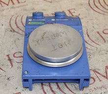 Cargar imagen en el visor de la galería, IKA Works RET Basic S1 Magnetic Hotplate Stirrer - Unit turns on no problem
