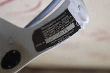Cargar imagen en el visor de la galería, Sunoptics Surgical HeadLight SL3-110-VH/SL-110-VH W/SU-0080 Cable, Lot of 3
