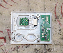 Cargar imagen en el visor de la galería, Mindray AG+O2 Module Front Panel ASSY (top corner chipped)
