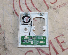 Cargar imagen en el visor de la galería, Mindray CO2 Module Front Bezel (small chip top right, see images)
