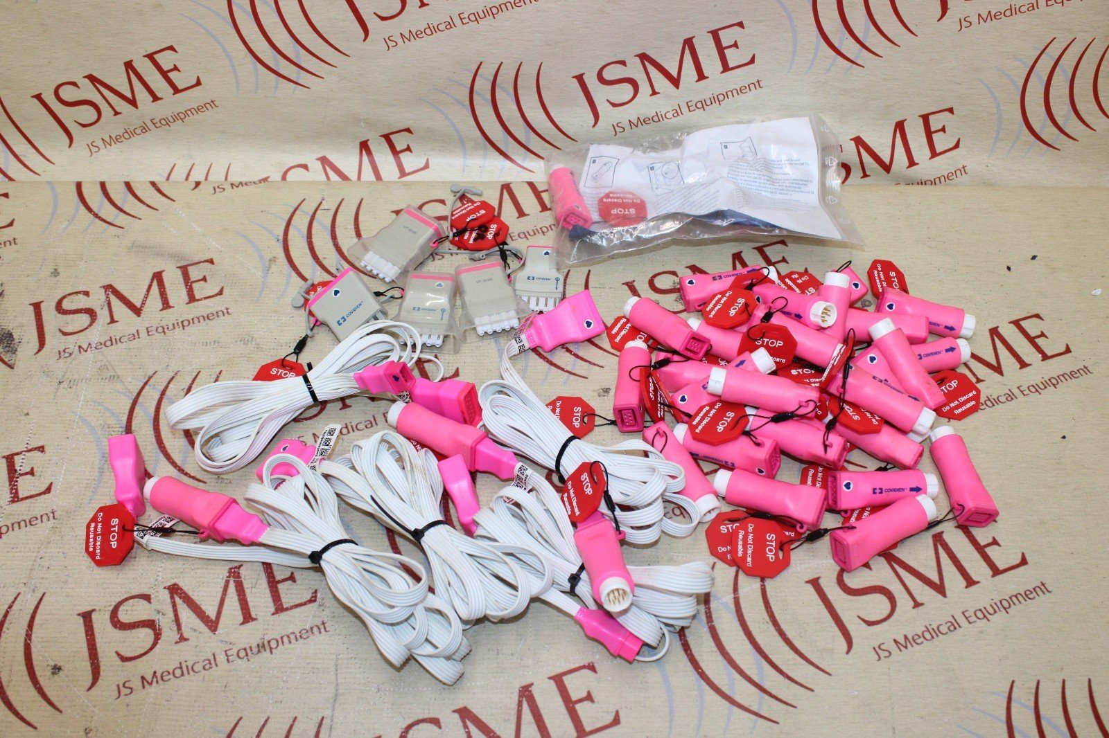 Lot Of 38 Covidien 33507 And 33526TN Pin Adapters – JS Medical Equipment