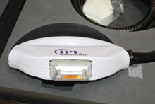Cargar imagen en el visor de la galería, Lumenis QUANTUM IPL Laser Optical Treatment Head Handpiece SR560
