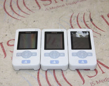 Cargar imagen en el visor de la galería, Lot of 3 Mindray BP10 Telemetry Monitors
