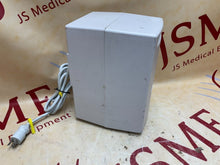 Cargar imagen en el visor de la galería, Tripp Lite SMART1200XLHG Hospital Grade UPS With Batteries
