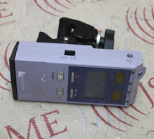 Cargar imagen en el visor de la galería, Nellcor N-85 Microstream Handheld Capnograph/Pulse Oximeter w/ Adapter &amp; Mount
