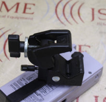 Cargar imagen en el visor de la galería, Nellcor N-85 Microstream Handheld Capnograph/Pulse Oximeter w/ Adapter &amp; Mount
