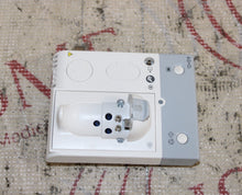 Cargar imagen en el visor de la galería, Mindray AG+O2 Module Front Panel ASSY (top corner chipped)
