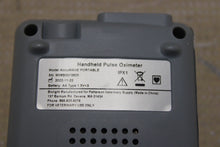 Cargar imagen en el visor de la galería, Accuwave Portable Handheld Animal SpO2 Pulse Oximeter Monitor w/ ECG For Vet
