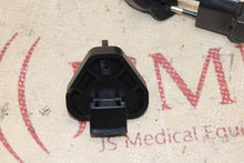 Cargar imagen en el visor de la galería, Alere Power Supply 0100260 with Worldwide Plug Set For Use with Alere INRatio
