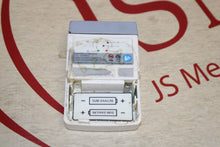 Cargar imagen en el visor de la galería, Mindray TEL-200 Telemetry Transmitter, no Battery Cover
