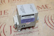 Cargar imagen en el visor de la galería, Bird CareFusion Oxygen Blender 03800A
