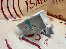 Load image into Gallery viewer, Philips M8048A IntelliVue Module Rack
