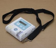 Cargar imagen en el visor de la galería, GE Telemetry Wireless Fetal Monitor Ref 2051440-004, Has Damage, See Images
