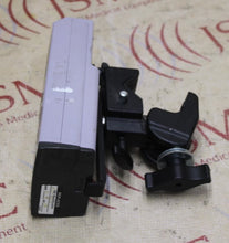 Cargar imagen en el visor de la galería, Nellcor N-85 Microstream Handheld Capnograph/Pulse Oximeter w/ Adapter &amp; Mount
