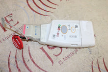 Cargar imagen en el visor de la galería, Philips M4841A IntelliVue TRx Telemetry Transmitter 862439
