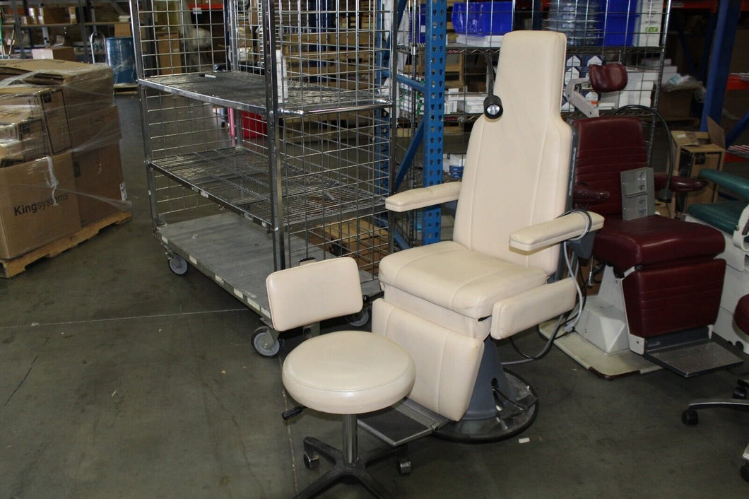 Storz SMR23000 Electronic Examination Chair with Sunnex Ser970 and Stool