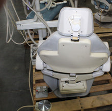 Cargar imagen en el visor de la galería, Adec 1020 Dental Patient Exam Chair W/ Biotec Cm6 050
