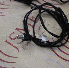 Cargar imagen en el visor de la galería, Nonin #7500 Pulse Oximeter w/ Power Adapter Charger MPP30M-004 -DISPLAYING ERROR
