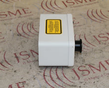 Cargar imagen en el visor de la galería, Ellex iScience FI-100 iLumin Fiberoptic Illuminator
