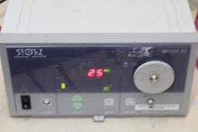 Cargar imagen en el visor de la galería, Storz Xenon 201330 20 Light Source
